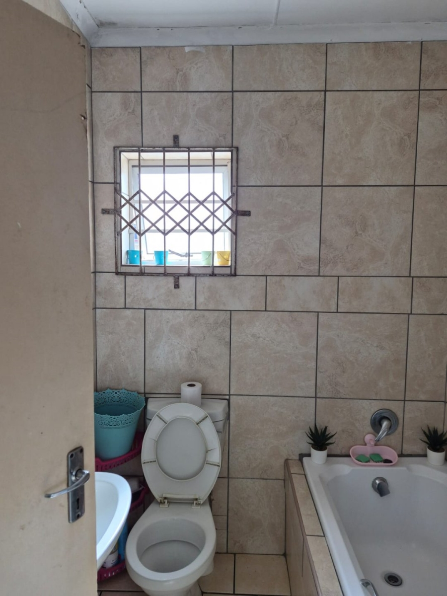 2 Bedroom Property for Sale in Haven Hills Eastern Cape